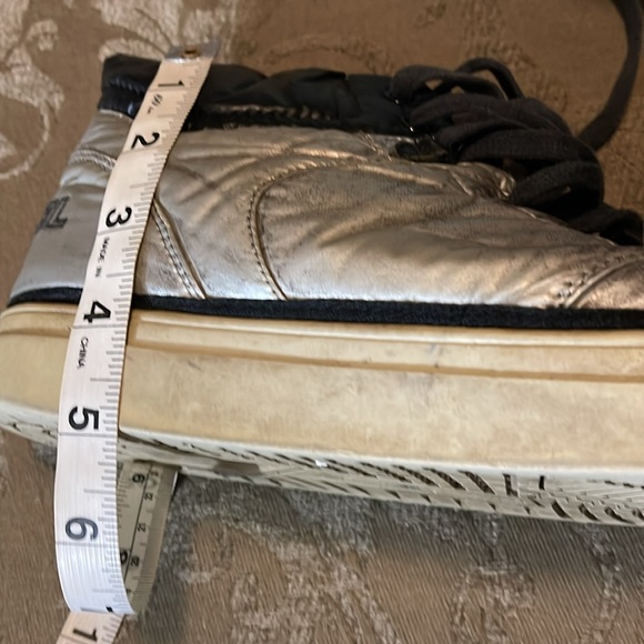 Used men’s snickers size 10.5 by diesel - Picture 8 of 9